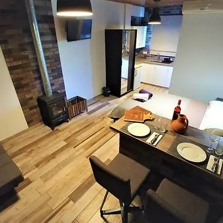 Vendégház Perneia Aszkász