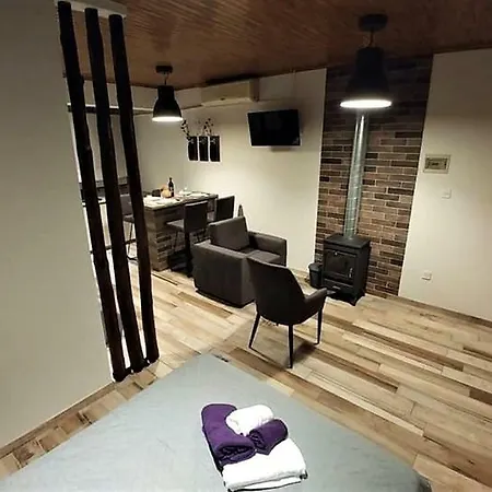 Vendégház Perneia Aszkász