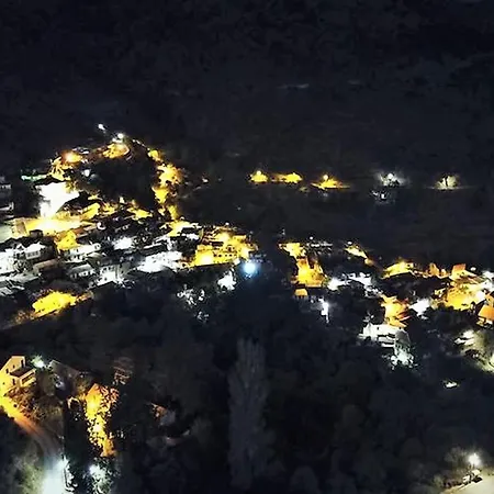 Vendégház Perneia 4*