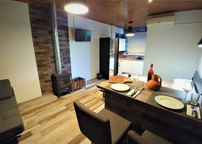 Pensionat Perneia Askas