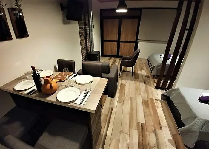 Pensionat Perneia 4*