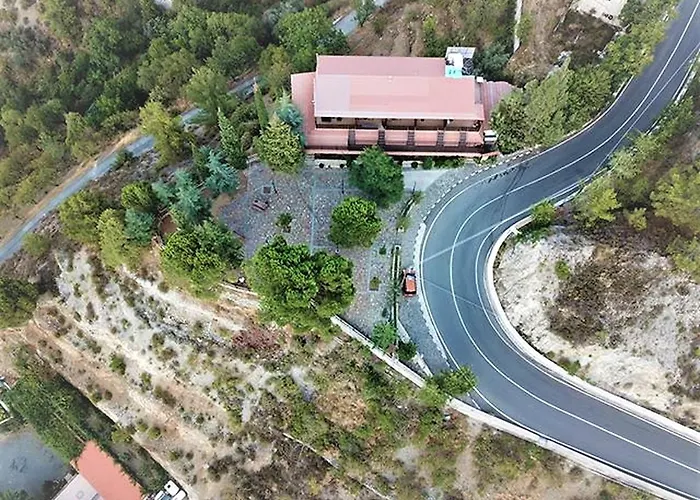 Perneia Pensionat 4*