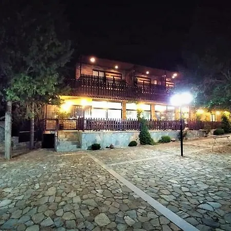 Guest house Perneia