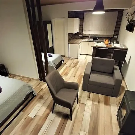 Guest house Perneia