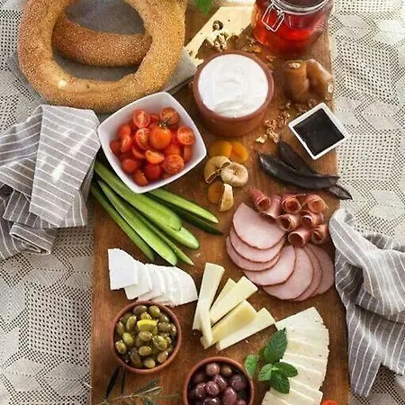 بيت ضيافة Perneia