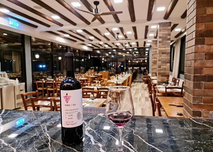 Πανσιόν Perneia