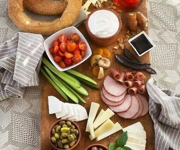 Πανσιόν Perneia